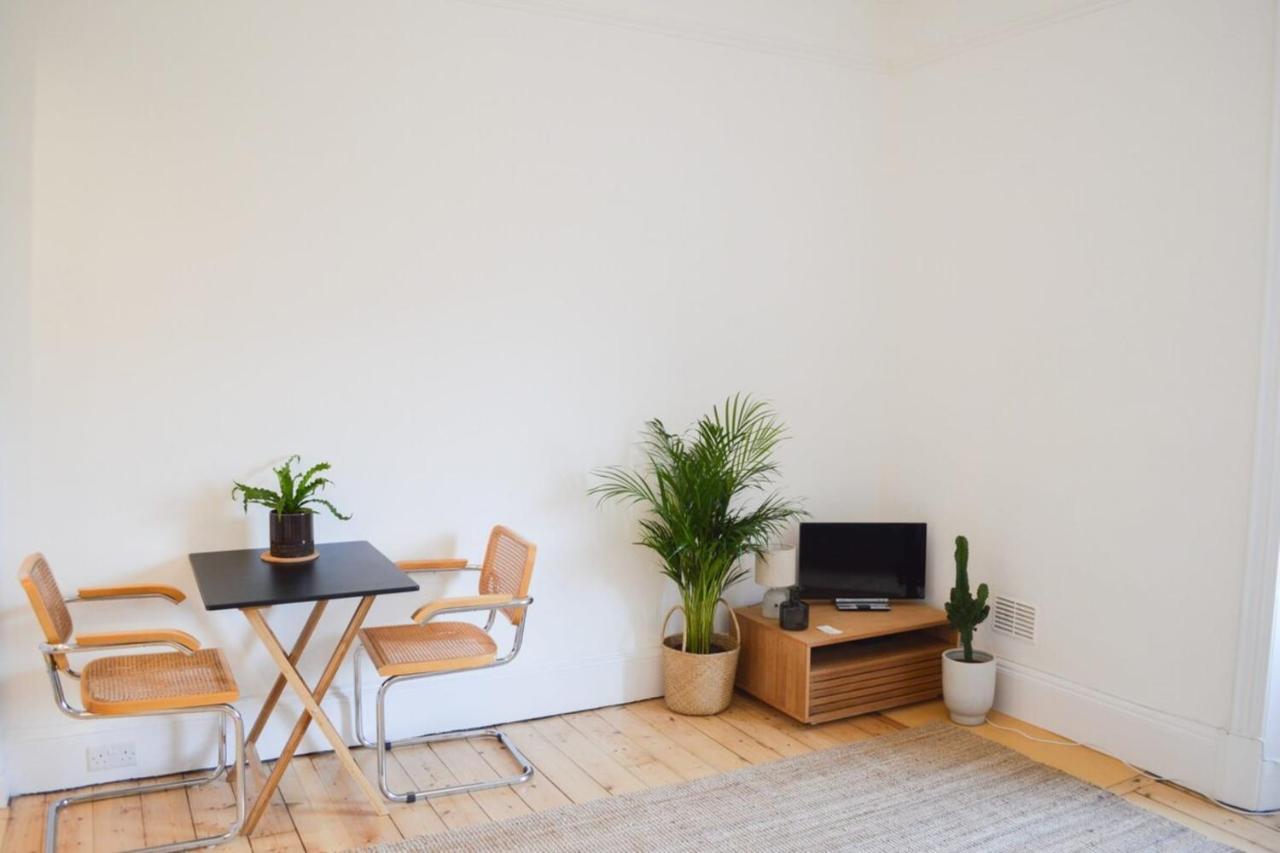 Modern 1 Bedroom Flat In The Heart Of אדינבורו מראה חיצוני תמונה